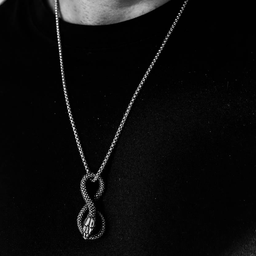 INFINITY SNAKE. - NECKLACE