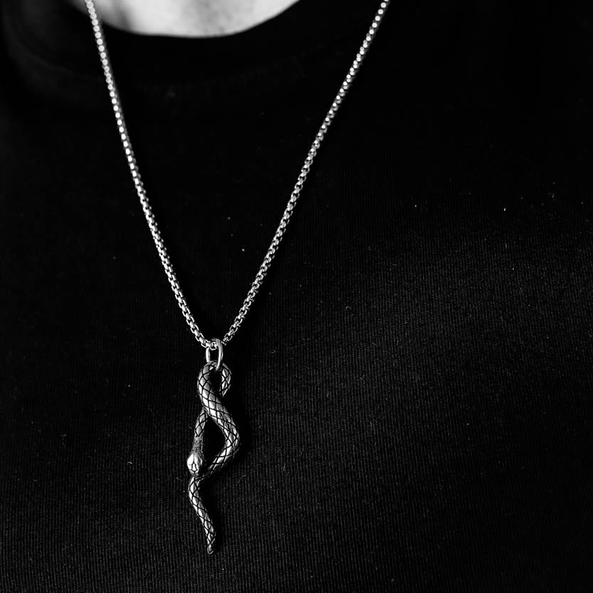SNAKE.