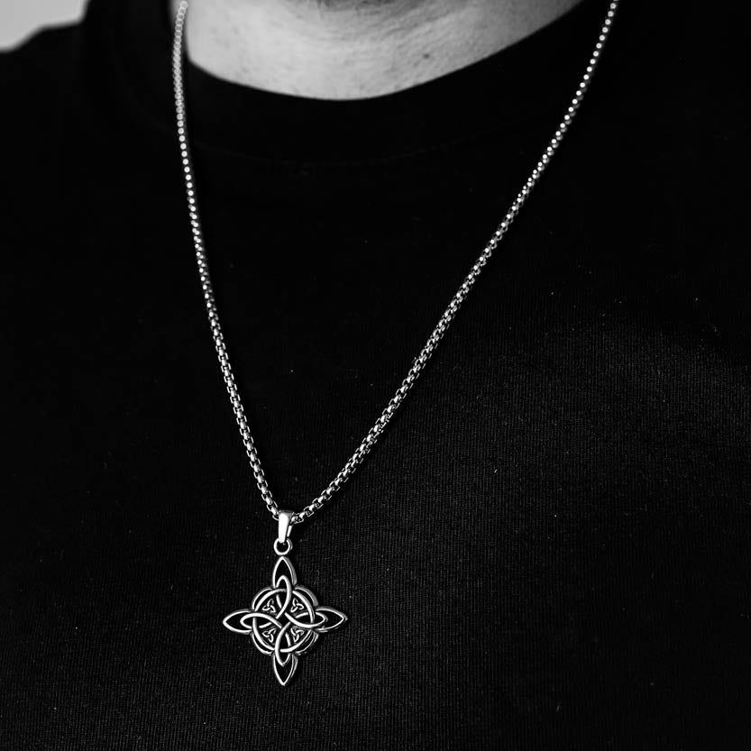 VALKNUT CROSS. - NECKLACE