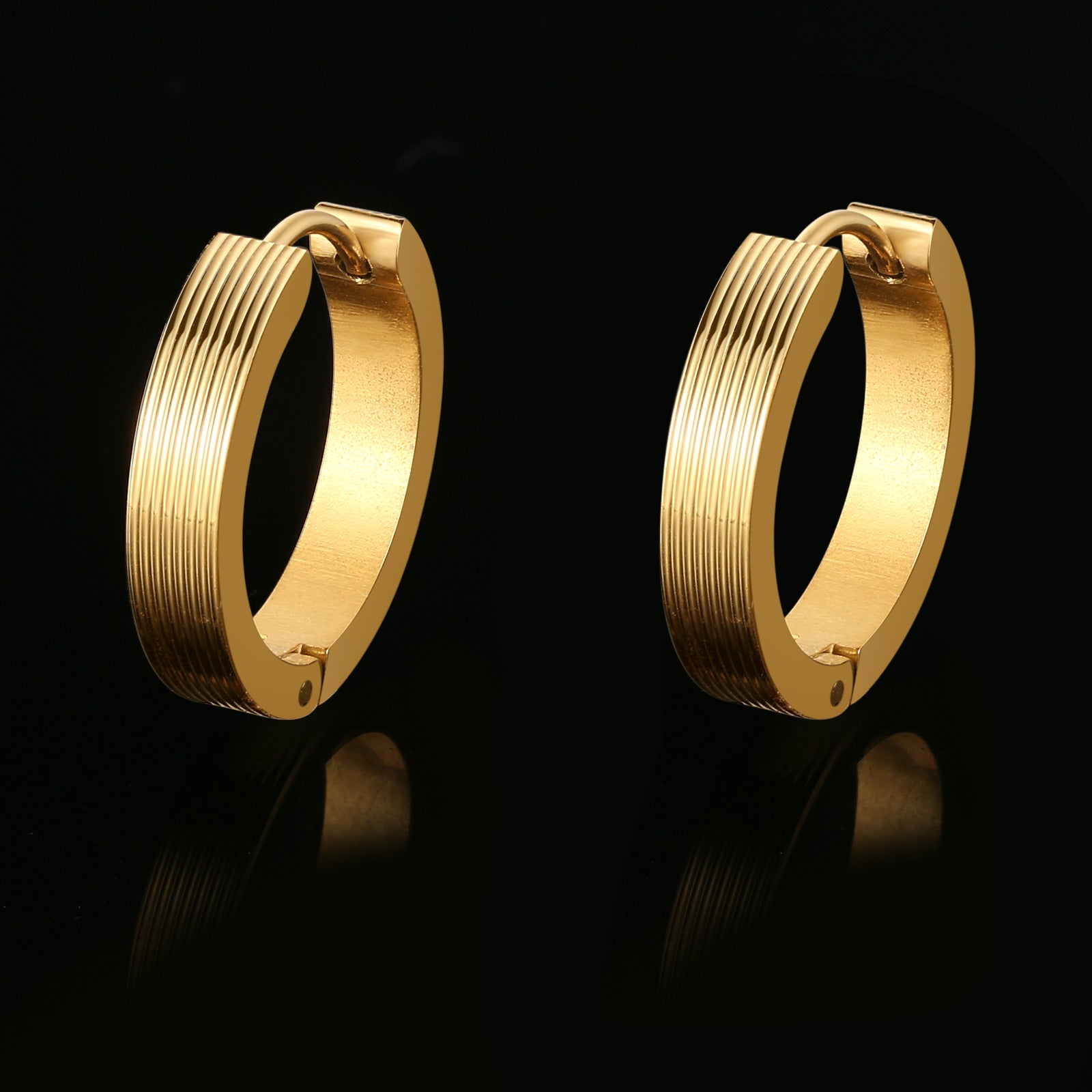 GOLD HOOPS EARRINGS.