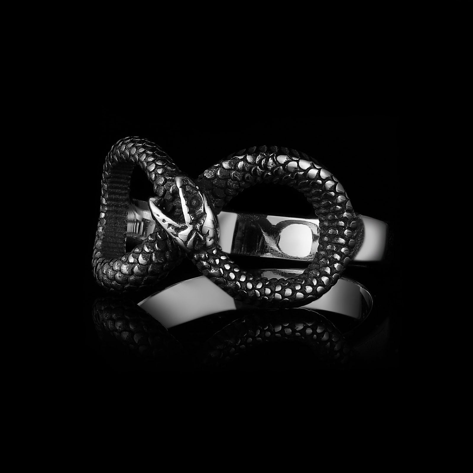 SERPENT INFINITY RING.