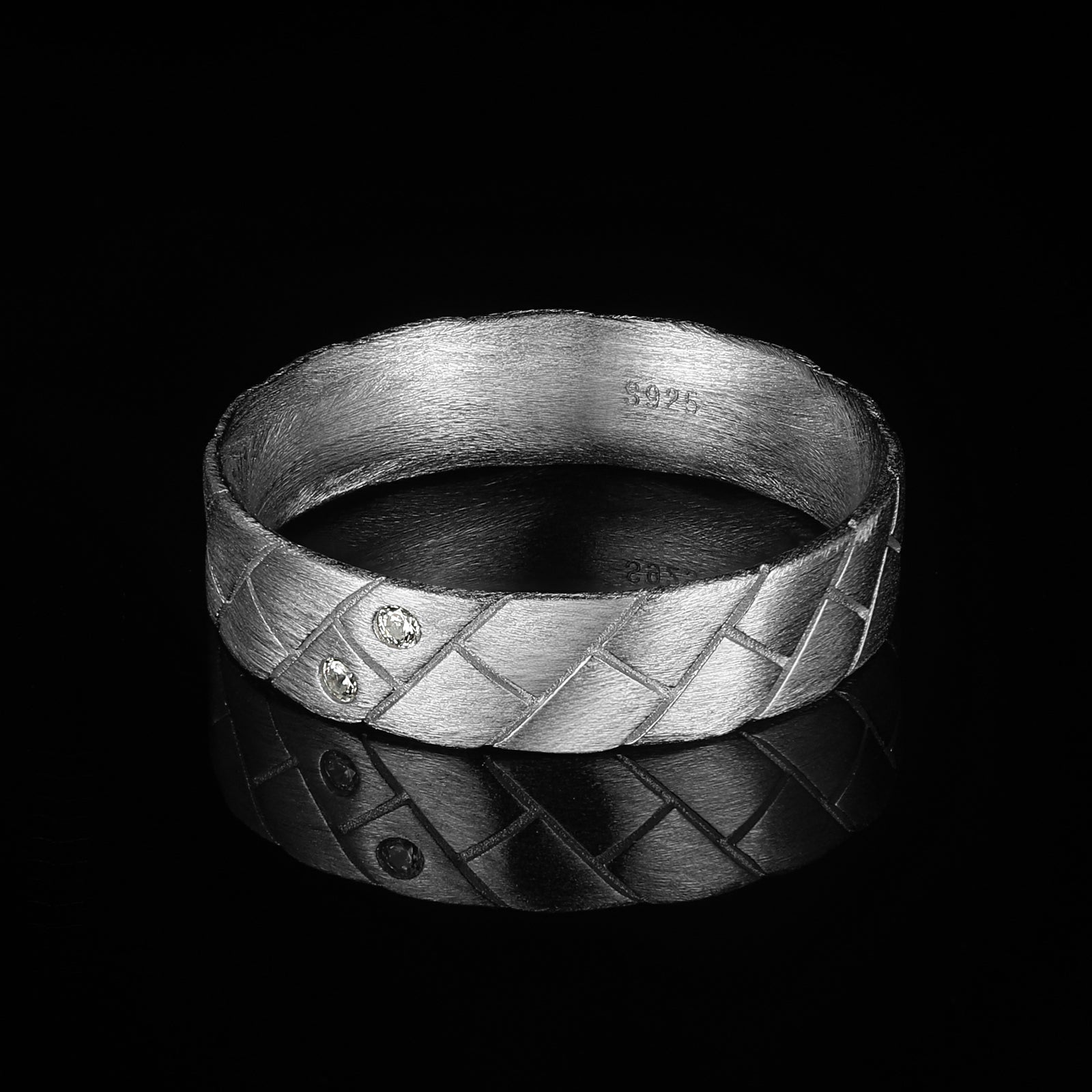 THE EXPLORER RING. - 925 STERLING SILVER