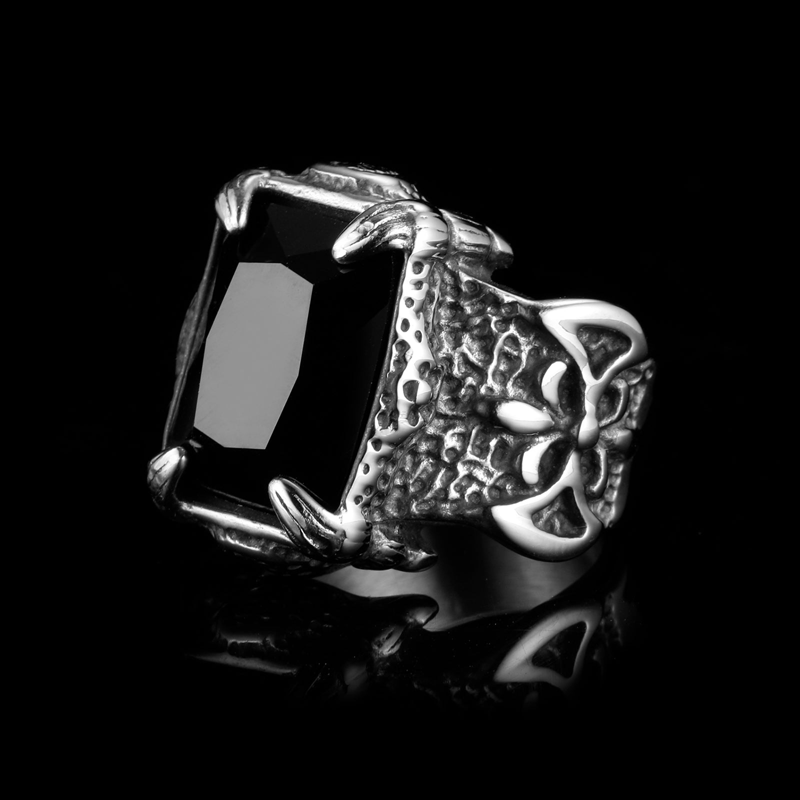 BLACK COFFIN. Ring